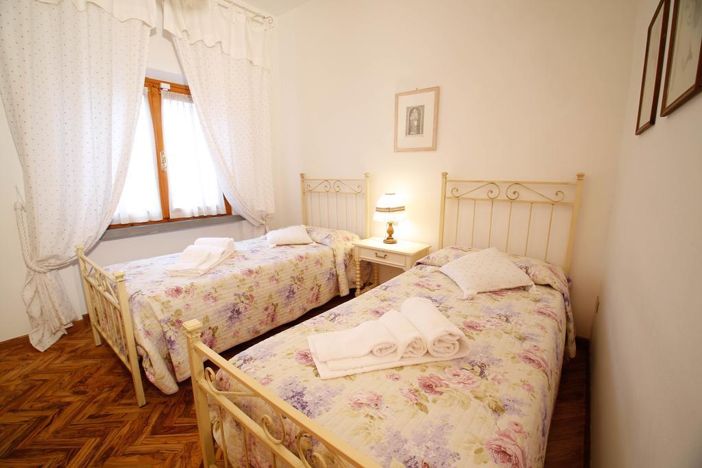 Casa Montecuccoli Montelupo Fiorentino Ruang foto